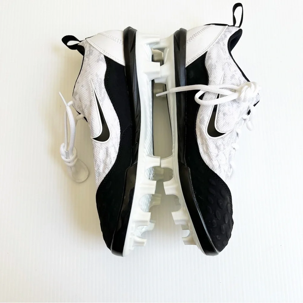 Nike pro white